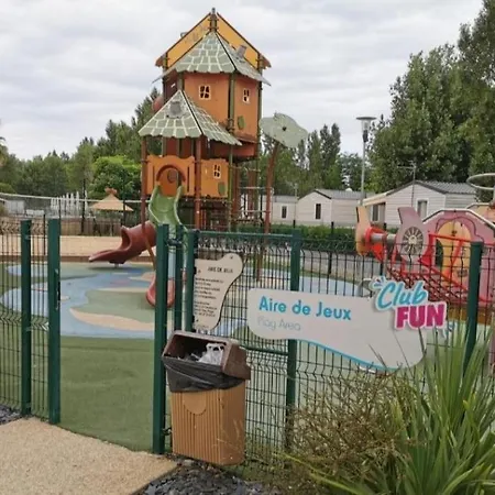 Superbe Mobil 6/8 Pers,clim, Sans Vis A Vis Dans 4* Espace Aquatique *