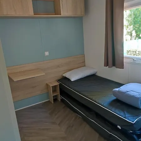Superbe Mobil 6/8 Pers,clim, Sans Vis A Vis Dans 4* Espace Aquatique Campsite