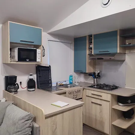 Superbe Mobil 6/8 Pers,clim, Sans Vis A Vis Dans 4* Espace Aquatique Campsite *