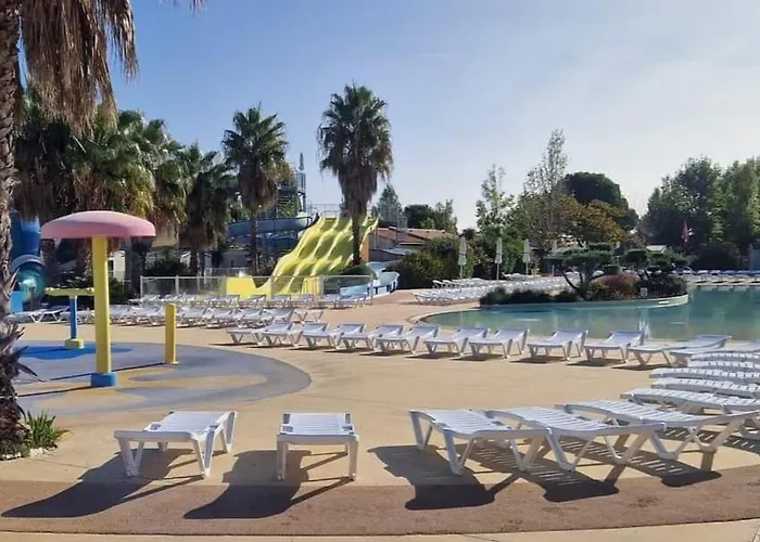 Superbe Mobil 6/8 Pers,clim, Sans Vis A Vis Dans 4* Espace Aquatique Parque de Campismo *