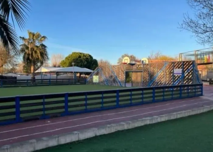 Parque de Campismo Superbe Mobil 6/8 Pers,clim, Sans Vis A Vis Dans 4* Espace Aquatique Vias