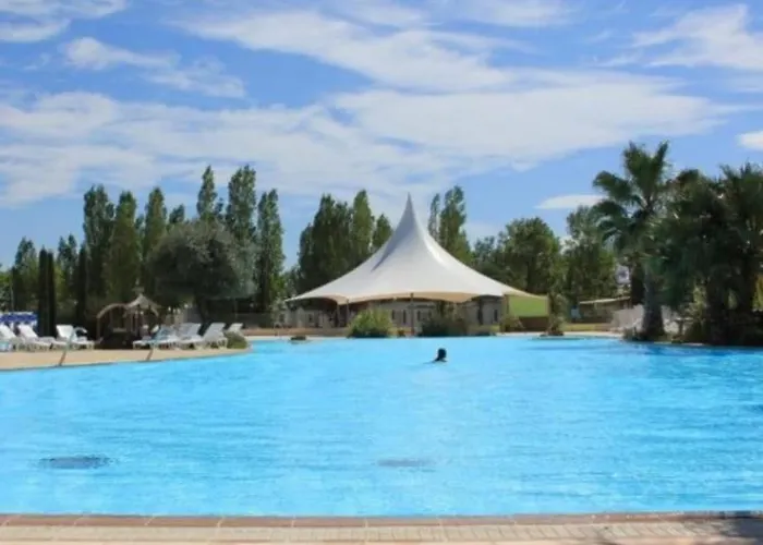 Superbe Mobil 6/8 Pers,clim, Sans Vis A Vis Dans 4* Espace Aquatique *
